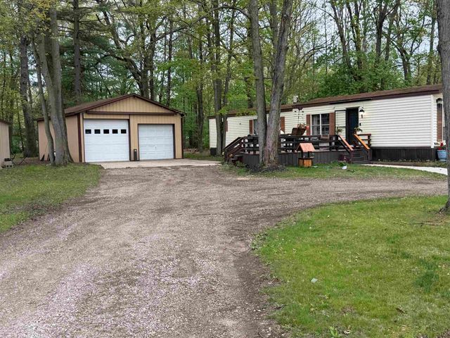 2245 Edgewood, Farwell, MI 48622