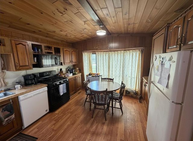 2245 Edgewood, Farwell, MI 48622