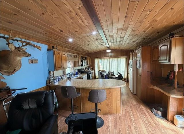 2245 Edgewood, Farwell, MI 48622