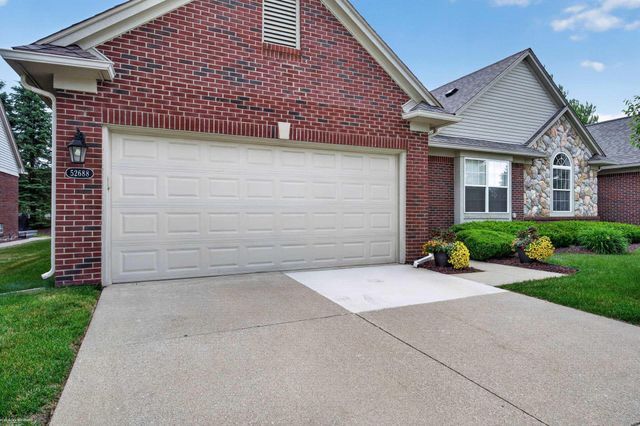 52688 Sable Drive, Macomb Twp, MI 48042