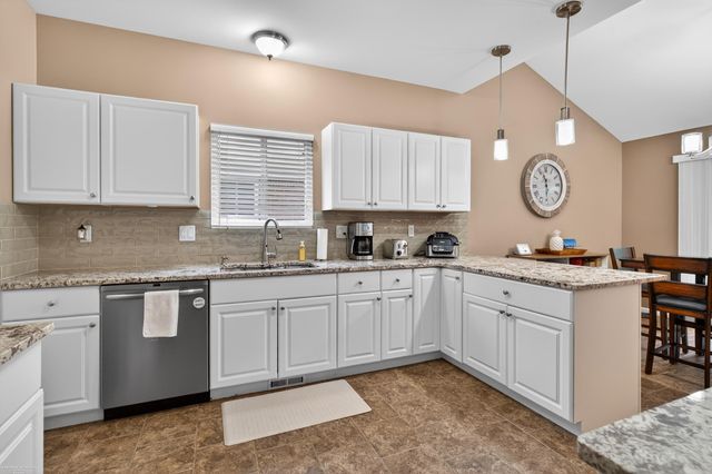 52688 Sable Drive, Macomb Twp, MI 48042