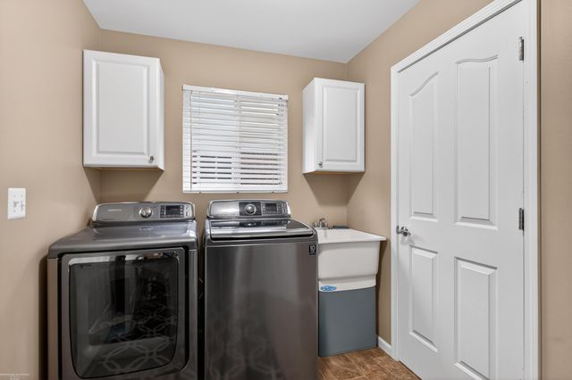 52688 Sable Drive, Macomb Twp, MI 48042