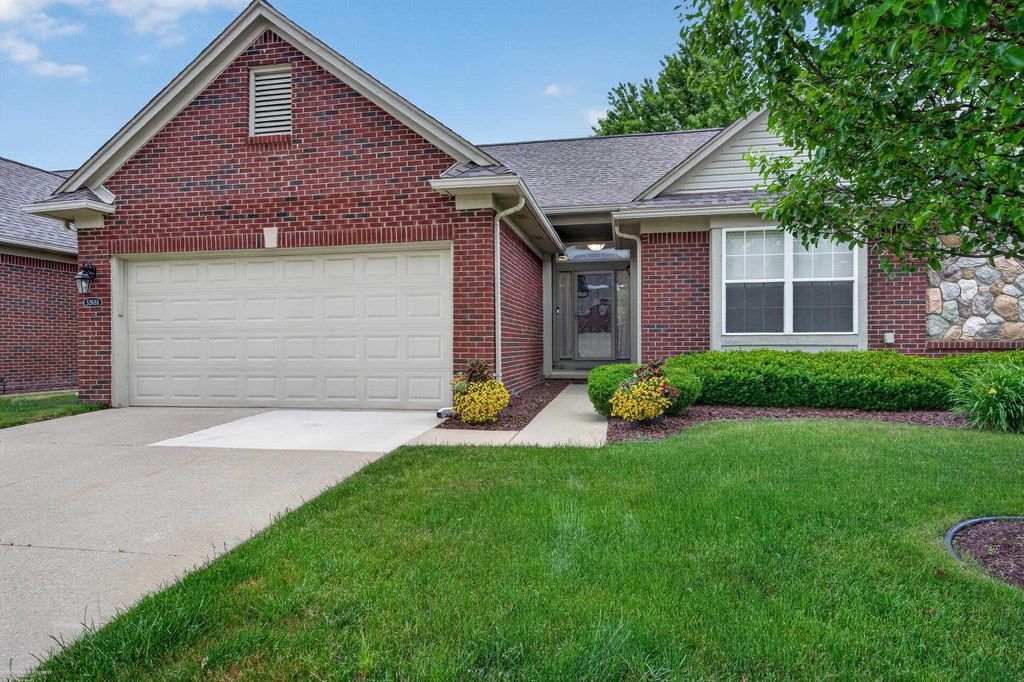 52688 Sable Drive, Macomb Twp, MI 48042