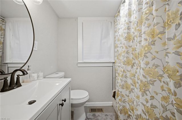 907 McKinley AVE, Suffolk, VA 23434