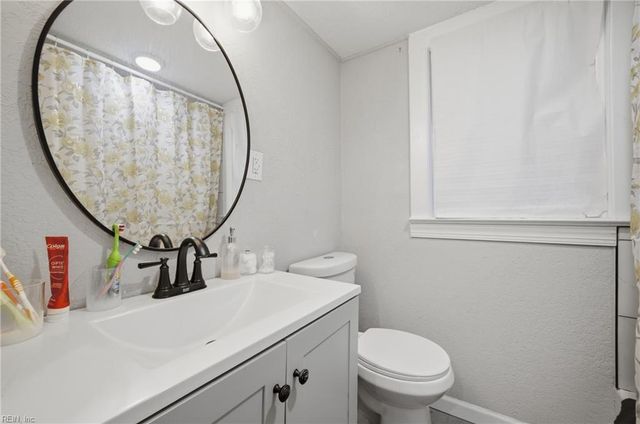 907 McKinley AVE, Suffolk, VA 23434