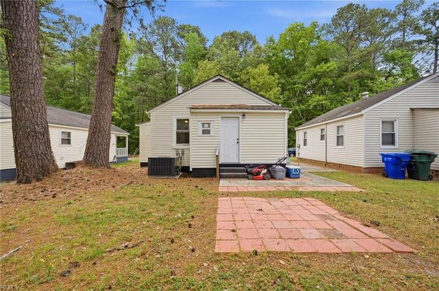 907 McKinley AVE, Suffolk, VA 23434