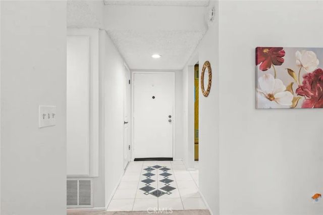 2512 E Willow Street 205, Signal Hill, CA 90755