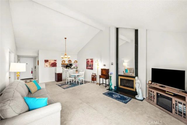 2512 E Willow Street 205, Signal Hill, CA 90755