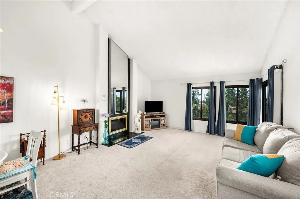 2512 E Willow Street 205, Signal Hill, CA 90755
