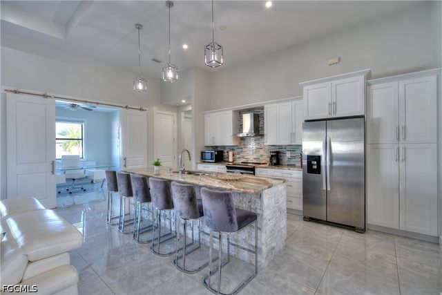 225 NW 1st ST, Cape Coral, FL 33993