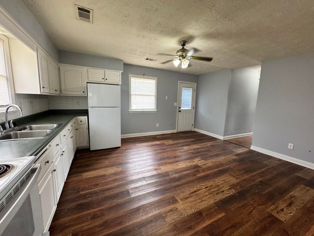 581 Allah Avenue, Harrodsburg, KY 40330