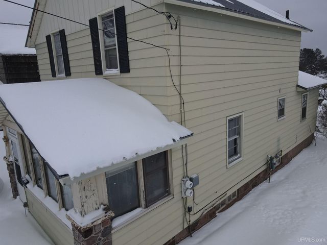 421 Kennedy Street, Ironwood, MI 49938