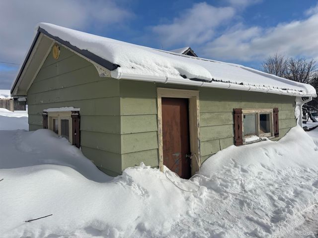 421 Kennedy Street, Ironwood, MI 49938