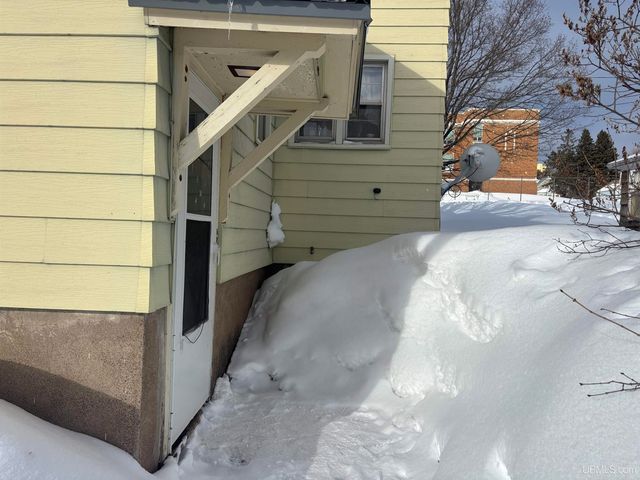 421 Kennedy Street, Ironwood, MI 49938