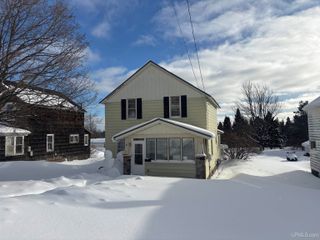 421 Kennedy Street, Ironwood, MI 49938