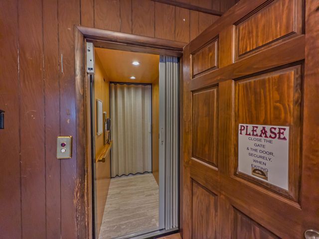 400 Fairfax Dr, Little Rock, AR 72205