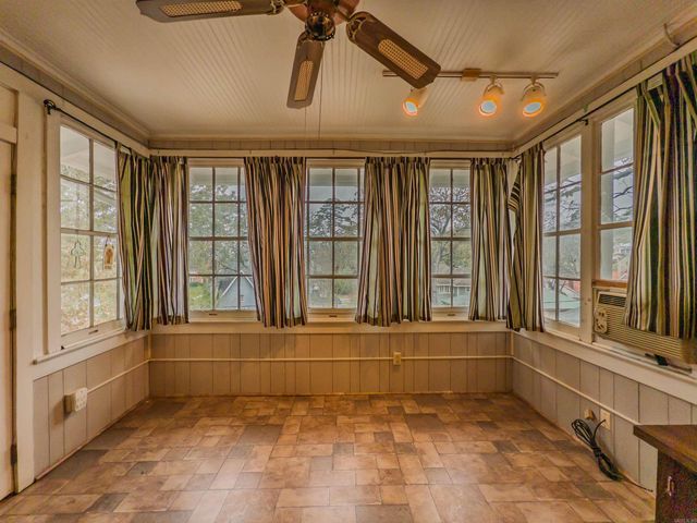 400 Fairfax Dr, Little Rock, AR 72205