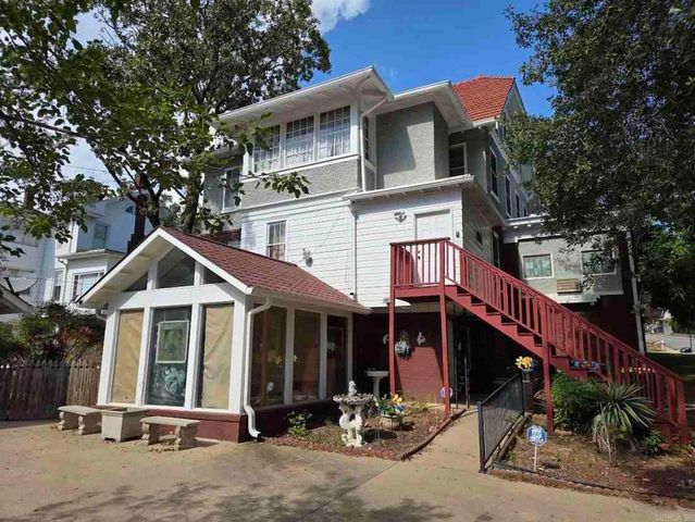 400 Fairfax Dr, Little Rock, AR 72205