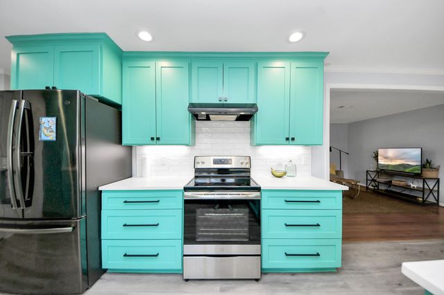 205 Cedar Lane, El Lago, TX 77586