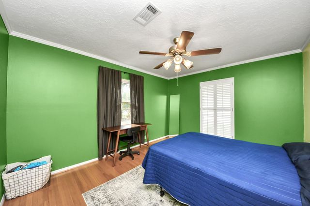 205 Cedar Lane, El Lago, TX 77586