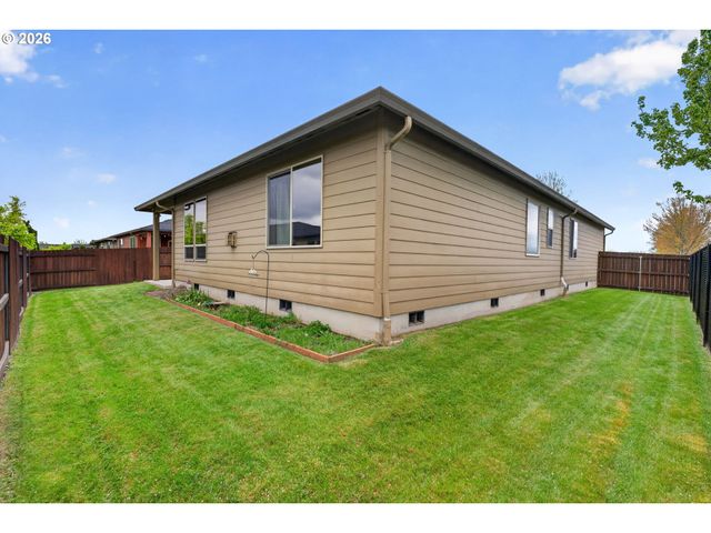 2003 Nw 17TH St, Battle Ground, WA 98604