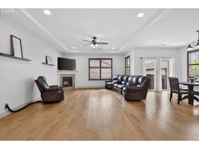 2003 Nw 17TH St, Battle Ground, WA 98604