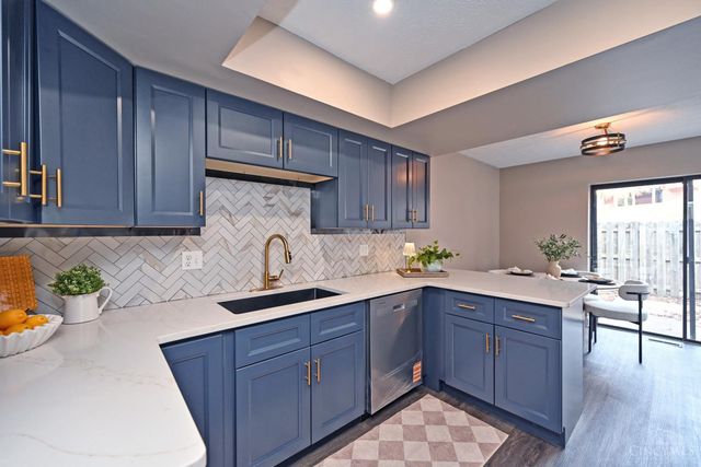 8335 Summerbridge Way, West Chester, OH 45069