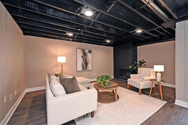 8335 Summerbridge Way, West Chester, OH 45069