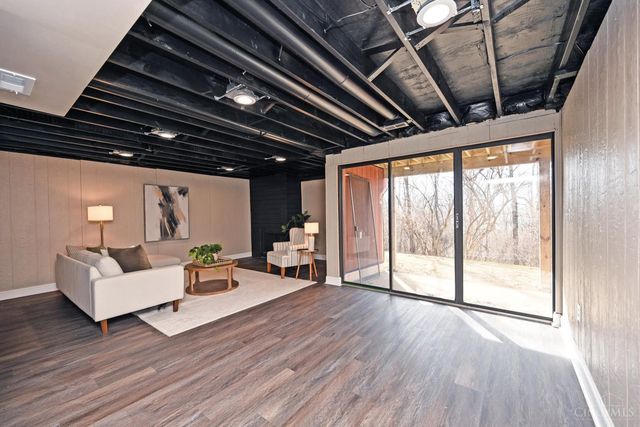 8335 Summerbridge Way, West Chester, OH 45069