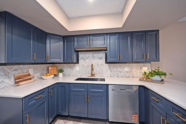 8335 Summerbridge Way, West Chester, OH 45069