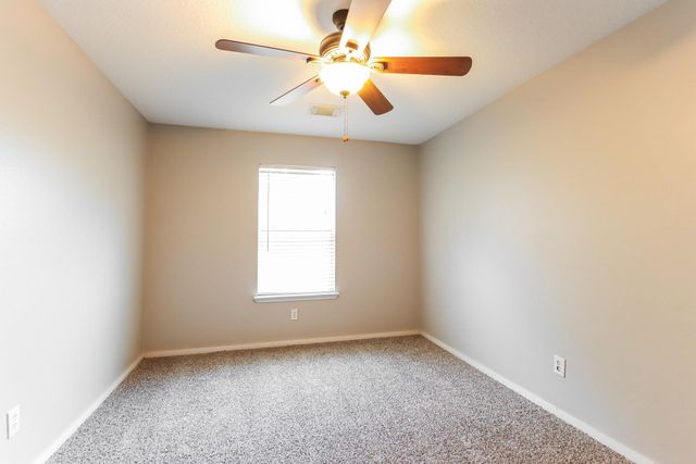18222 Noble Forest Drive, Humble, TX 77346