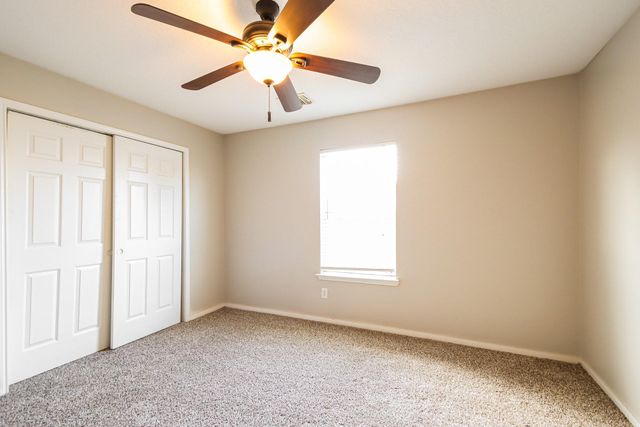 18222 Noble Forest Drive, Humble, TX 77346