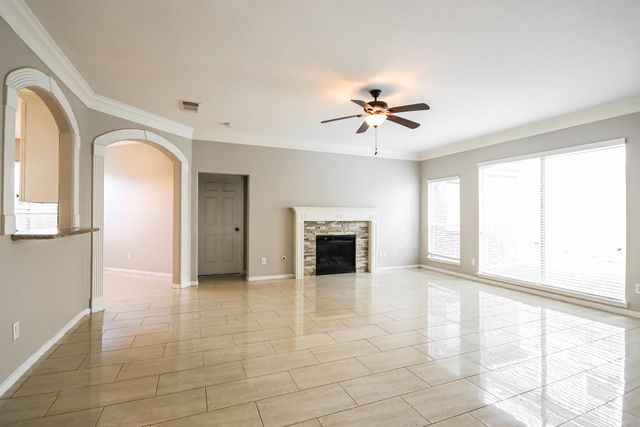 18222 Noble Forest Drive, Humble, TX 77346