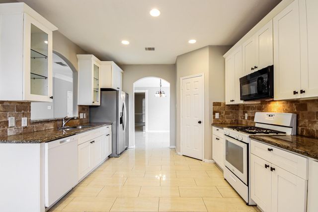 18222 Noble Forest Drive, Humble, TX 77346