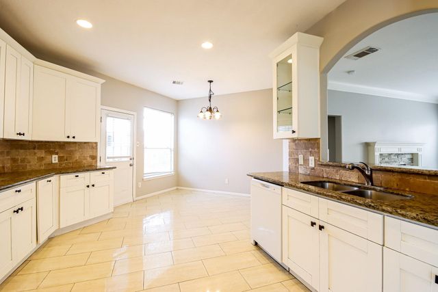 18222 Noble Forest Drive, Humble, TX 77346