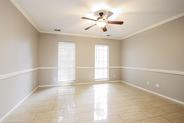 18222 Noble Forest Drive, Humble, TX 77346