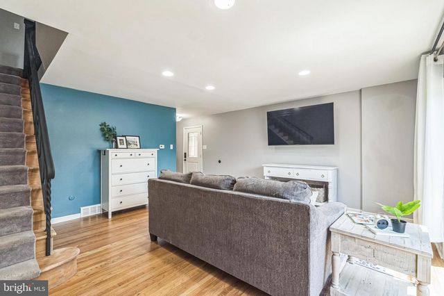 7448 HILL RD, Philadelphia, PA 19128
