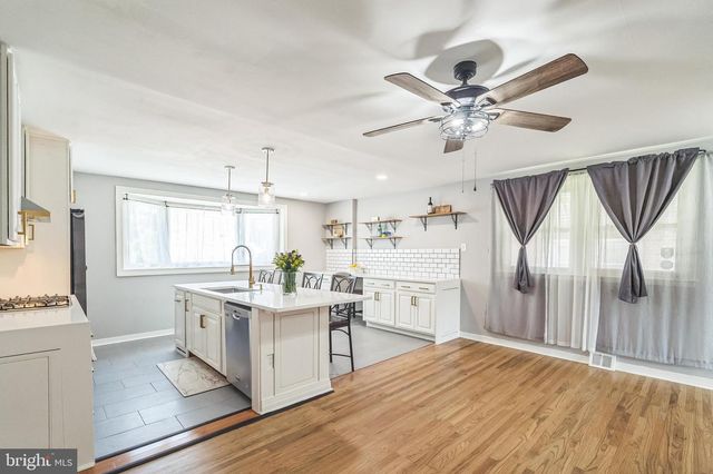 7448 HILL RD, Philadelphia, PA 19128
