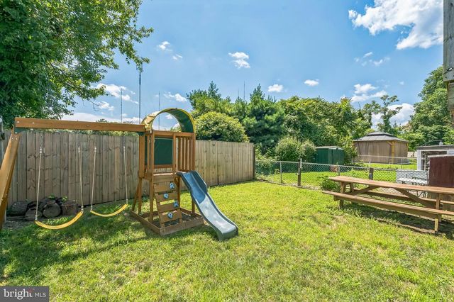 7448 HILL RD, Philadelphia, PA 19128