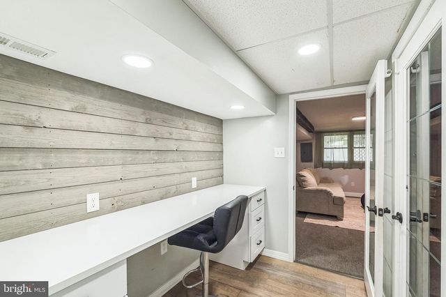 7448 HILL RD, Philadelphia, PA 19128