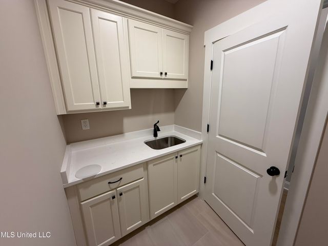292 Wells Drive, Hernando, MS 38632