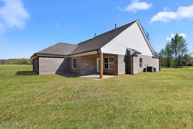 292 Wells Drive, Hernando, MS 38632