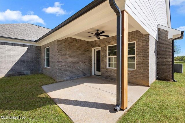 292 Wells Drive, Hernando, MS 38632