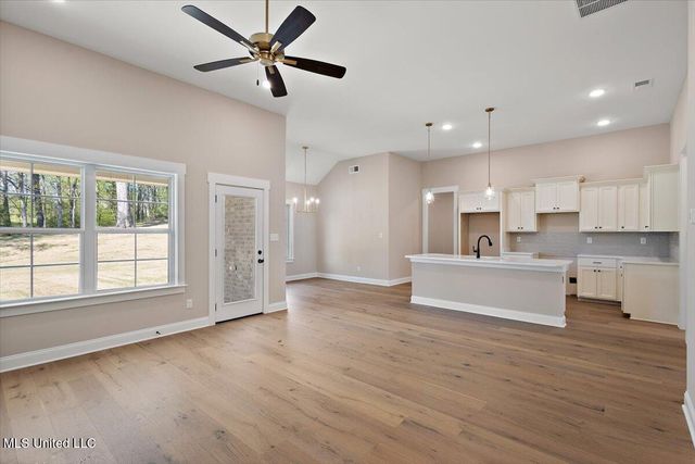 292 Wells Drive, Hernando, MS 38632