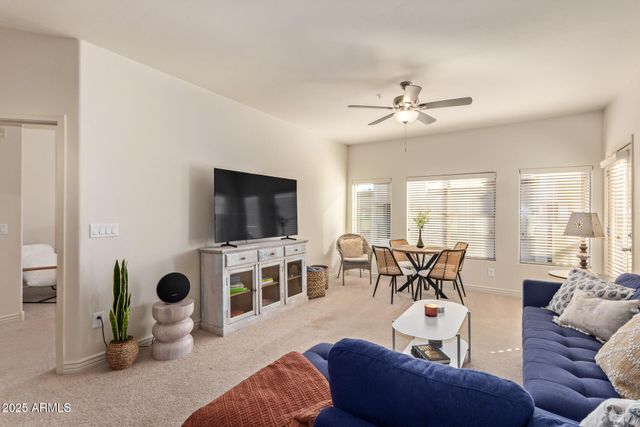 5450 E DEER VALLEY Drive 4199, Phoenix, AZ 85054