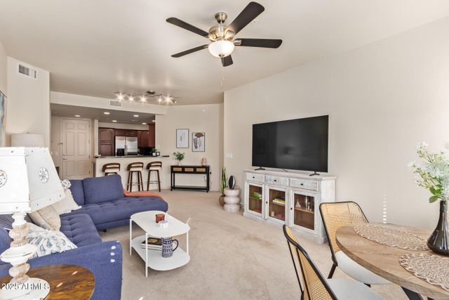 5450 E DEER VALLEY Drive 4199, Phoenix, AZ 85054