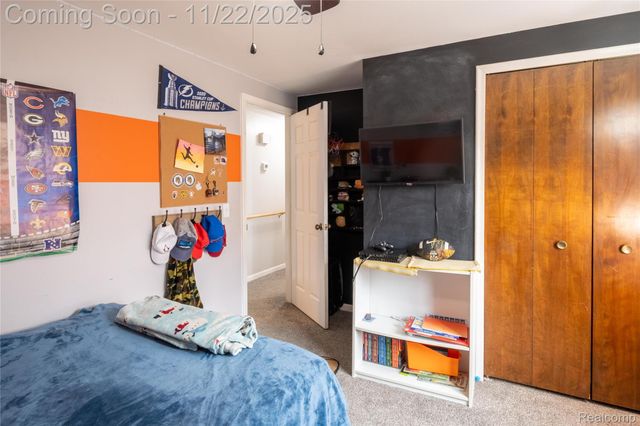 5333 Waterford Road, Independence Charter Township, MI 48346