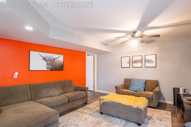 5333 Waterford Road, Independence Charter Township, MI 48346