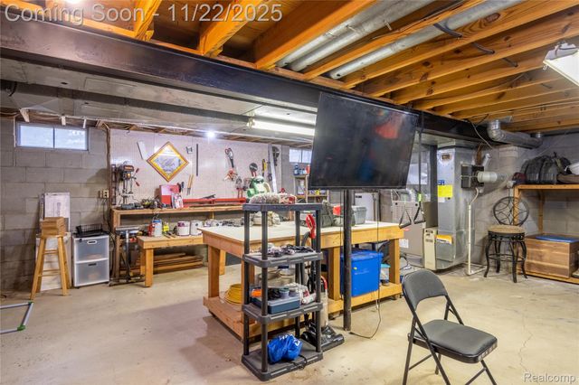 5333 Waterford Road, Independence Charter Township, MI 48346