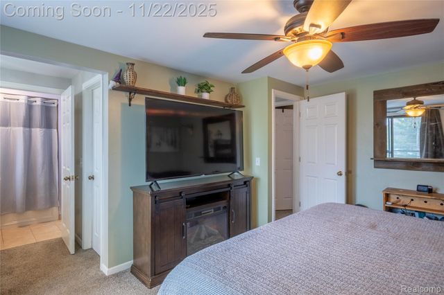 5333 Waterford Road, Independence Charter Township, MI 48346